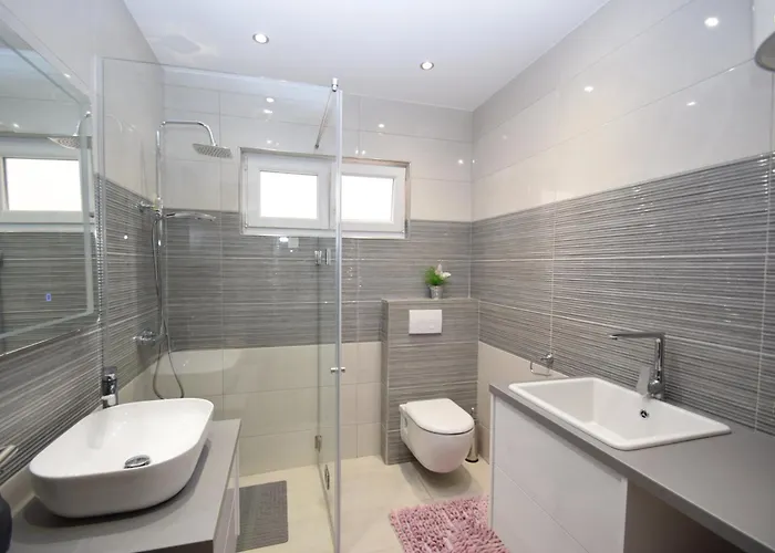 아파트 Euroholiday 투라니